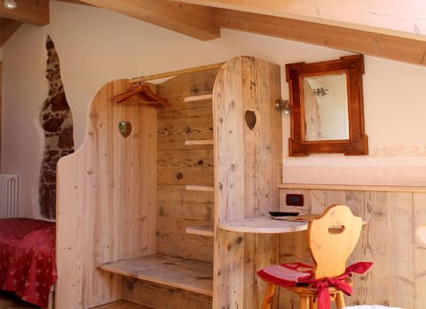 Economy Triple Room | Down comforters, in-room safe, desk, blackout drapes