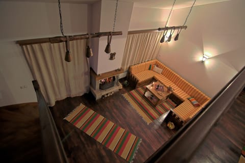 Flat-screen TV, fireplace