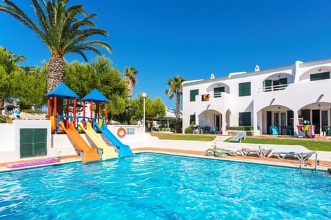 Exercise/lap pool