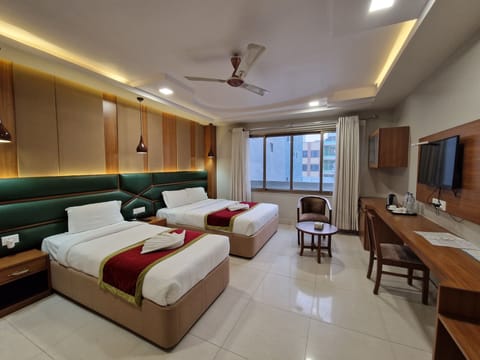 Superior Deluxe Luxury Room | In-room safe, free WiFi, bed sheets