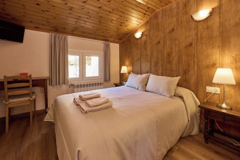 Double Room | Premium bedding, in-room safe, desk, free WiFi