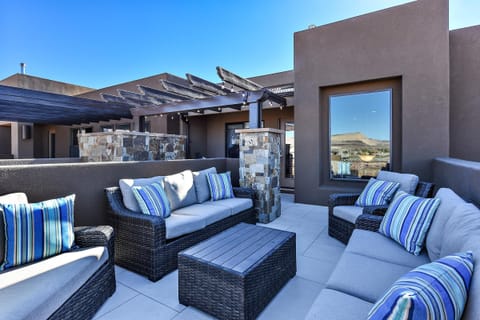 House, Multiple Beds, Desert View (Desert Dream) | Terrace/patio