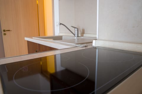 Standard Studio | Private kitchenette | Fridge