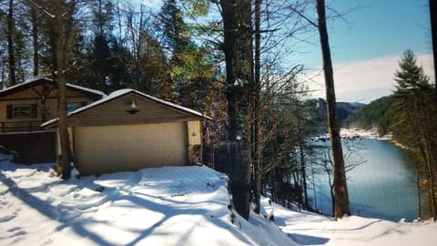 Winter at Watauga with skiing at Sugar and Beech Mountains 40 minutes away.