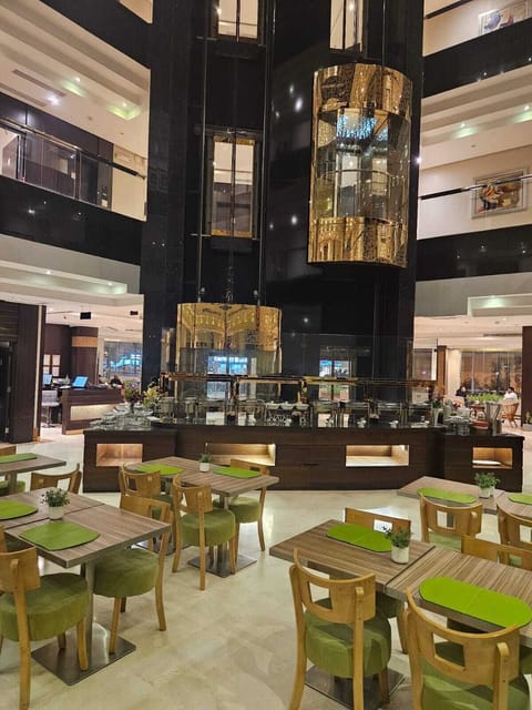 Lobby lounge