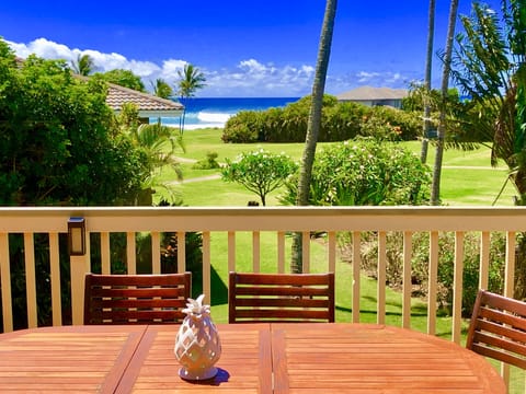 LANAI VIEW: Enjoy Ocean Views from West Side of Lanai 