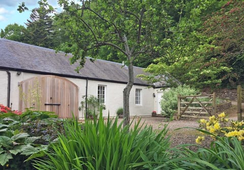 Steading Cottage Crieff
holiday rental