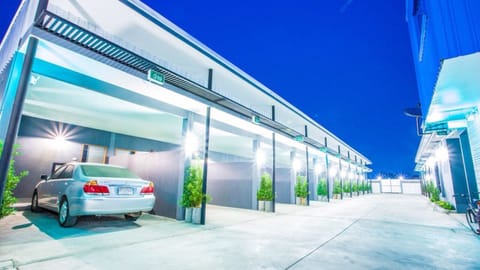 Free self parking