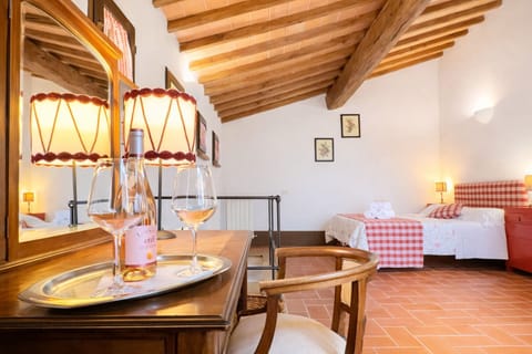 Panoramic Apartment, Garden View | Premium bedding, desk, iron/ironing board, free cribs/infant beds