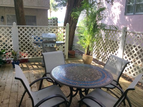 Large deck almost always shaded 
