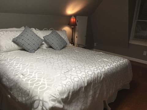 King size bed