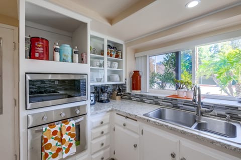 Coffee, Tea's and creamers provided for you.  Both a drip, and Keurig on site