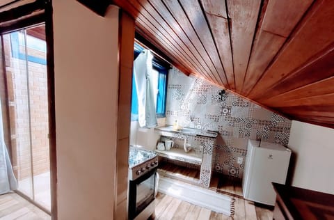 Comfort Studio Suite, 1 Bedroom, Kitchen | In-room safe, individually decorated, iron/ironing board, free WiFi