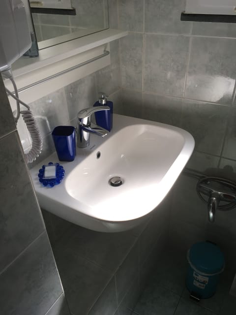 Deluxe Double Room, 1 Queen Bed, Terrace, City View (Room 3) | Bathroom | Shower, hair dryer, towels, soap