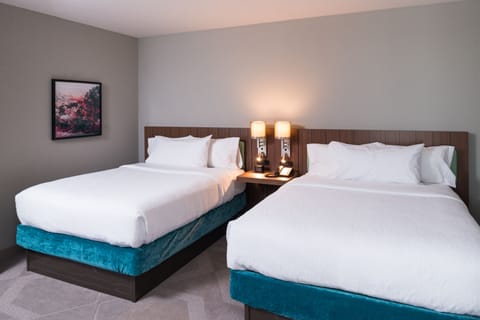 Suite, 2 Bedrooms | Premium bedding, pillowtop beds, in-room safe, free WiFi