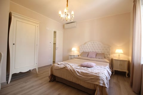 Superior Double Room | Memory foam beds, desk, free WiFi, bed sheets
