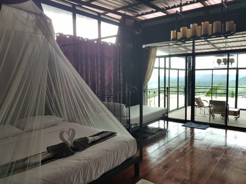 Sky View for 2 People with Fan | Free WiFi