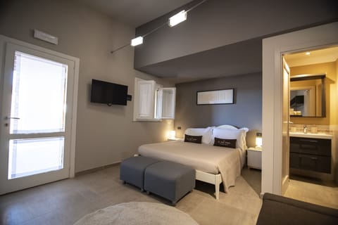 Frette Italian sheets, premium bedding, pillowtop beds