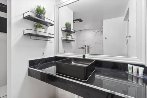 Room, Multiple Beds, Balcony (King) | Bathroom | Combined shower/tub, designer toiletries, hair dryer, towels