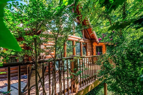 Cabin, 3 Bedrooms | Terrace/patio