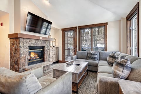 Condo, 2 Bedrooms | Living area | Flat-screen TV, fireplace, DVD player, computer