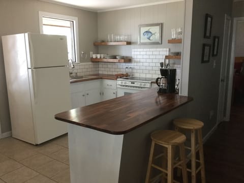 Ice maker, coffee maker and microwave.