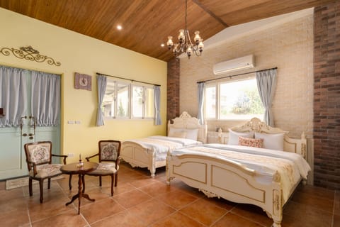 Romantic Quadruple Room, 1 Bedroom | Premium bedding, individually decorated, individually furnished, desk