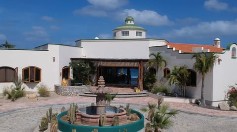 Casa Cardonal Entry