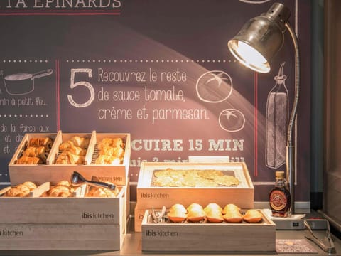 Daily buffet breakfast (EUR 13.90 per person)