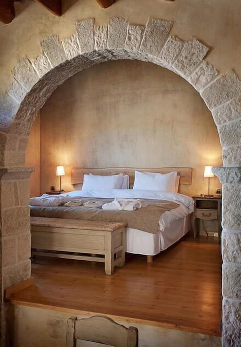 Villa, Balcony, Mountain View | Minibar, desk, soundproofing, iron/ironing board