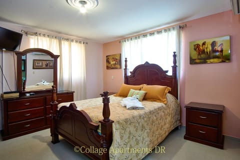 Master Bedroom equipped with A/C, TV, Cable Wifi and en-suite bathroom. 