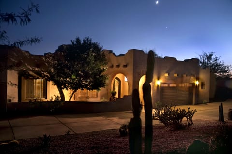 House, 4 Bedrooms | Exterior