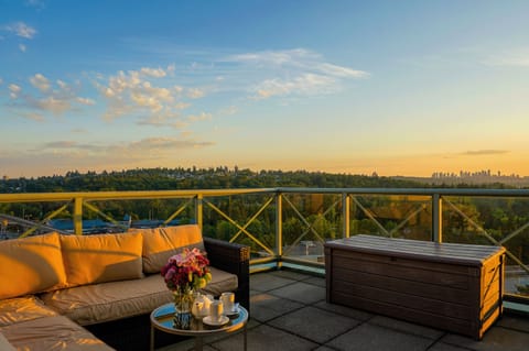 Penthouse King | Terrace/patio