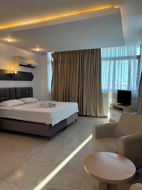 City Double Room | Premium bedding, free WiFi