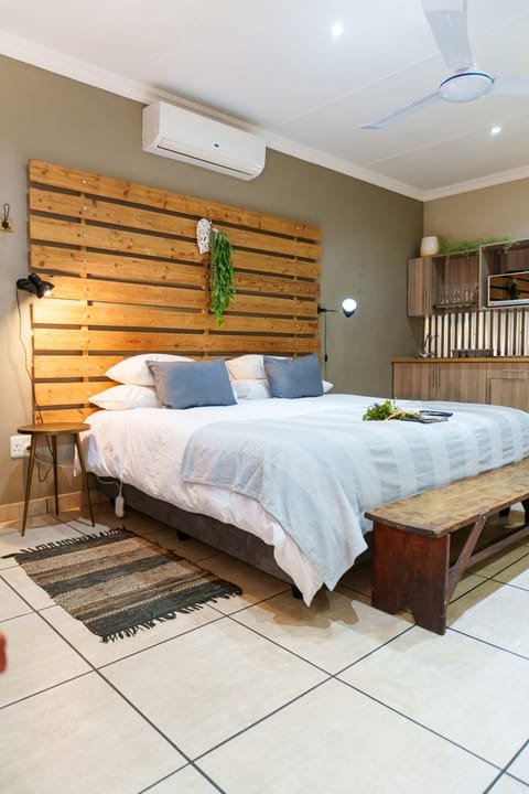 Self-catering Unit 6 | Premium bedding, Select Comfort beds, in-room safe