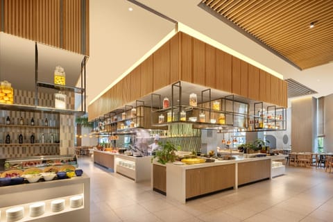 Daily buffet breakfast for a fee