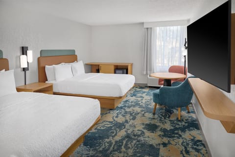 Premium bedding, in-room safe, blackout drapes, iron/ironing board