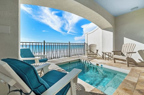 Private Splash Pool!