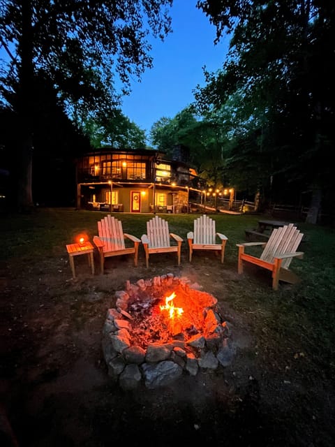 Beautiful night for a campfire.
