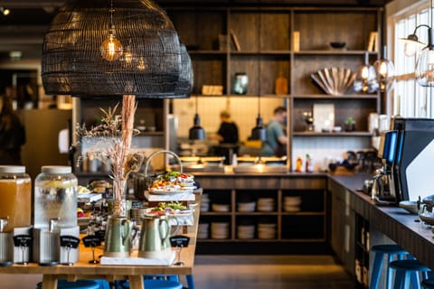 Daily buffet breakfast (DKK 185 per person)