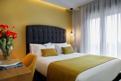 Minibar, in-room safe, desk, blackout drapes