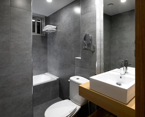 Free toiletries, hair dryer, towels