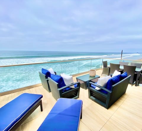 True beachfront vacation rental in Oceanside