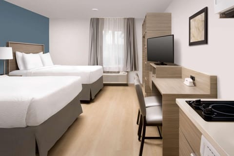 Desk, blackout drapes, iron/ironing board, free WiFi