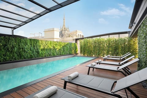 Indoor pool, outdoor pool, sun loungers