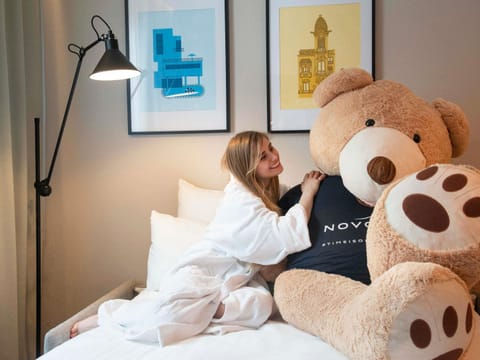 Premium bedding, minibar, in-room safe, desk