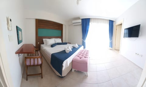 Standard Double Room | Premium bedding, in-room safe, desk, free WiFi