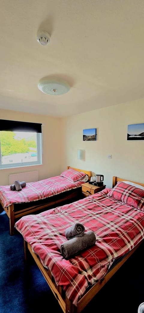 Twin Room ( 2 Single Beds) | Individually decorated, individually furnished, soundproofing