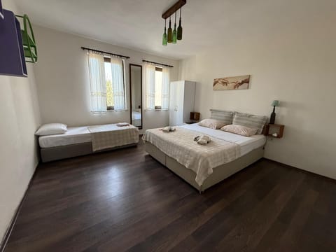 Room 1 | Desk, iron/ironing board, free WiFi, bed sheets
