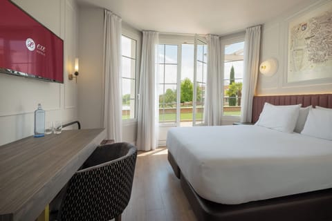 Minibar, in-room safe, desk, blackout drapes